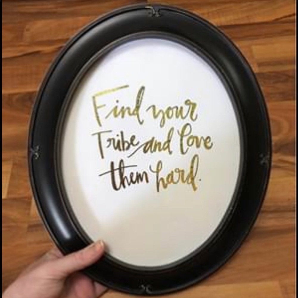 Oval wall frame 8x10
